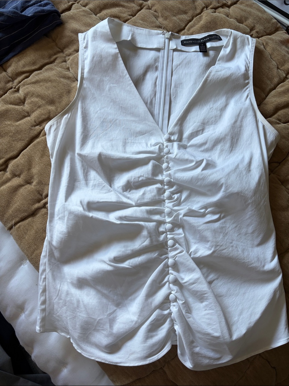 White House Black Market White Sleeveless Gathered Button-Front V-Neck Top